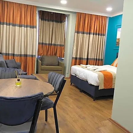 My House Hotel *